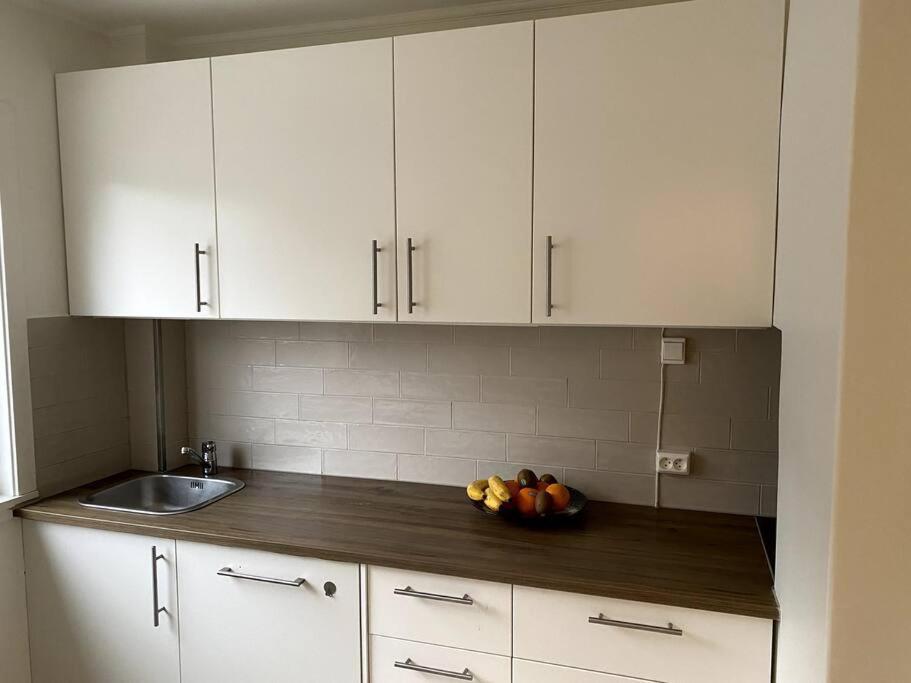 Lovely 2 Bedroom Apartmen With Free Parking Bergen Kültér fotó